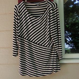 Chico's Traveler's Top Size 2/US Size L